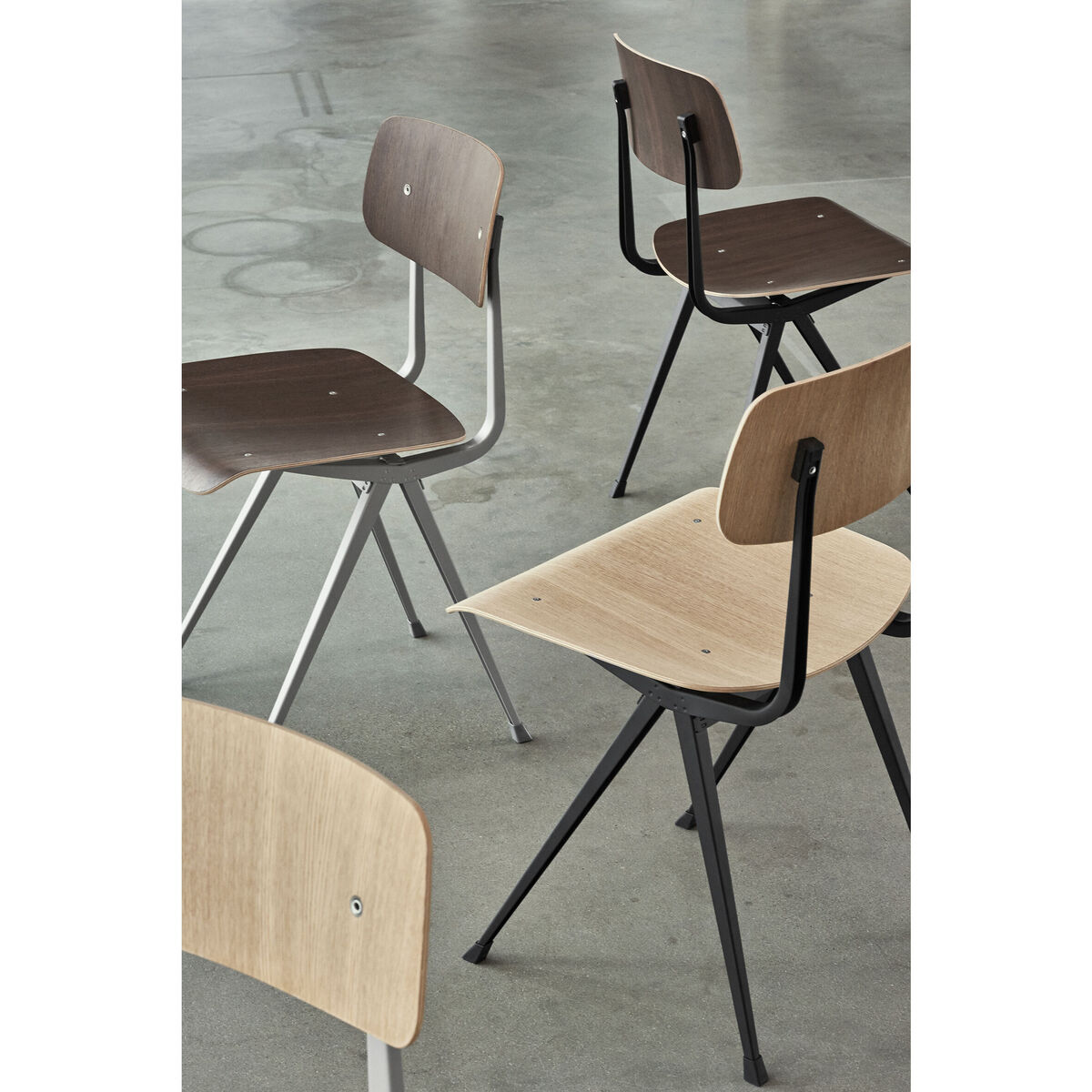 Result Chair - / 1958 reissue by Hay Black – image 3