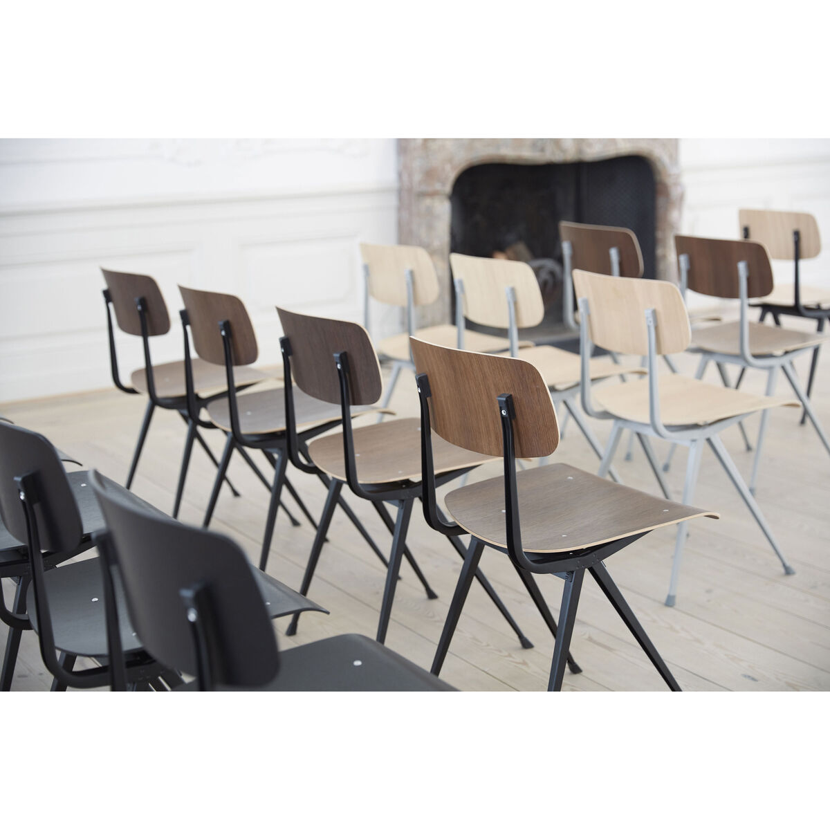 Result Chair - / 1958 reissue by Hay Black – image 5