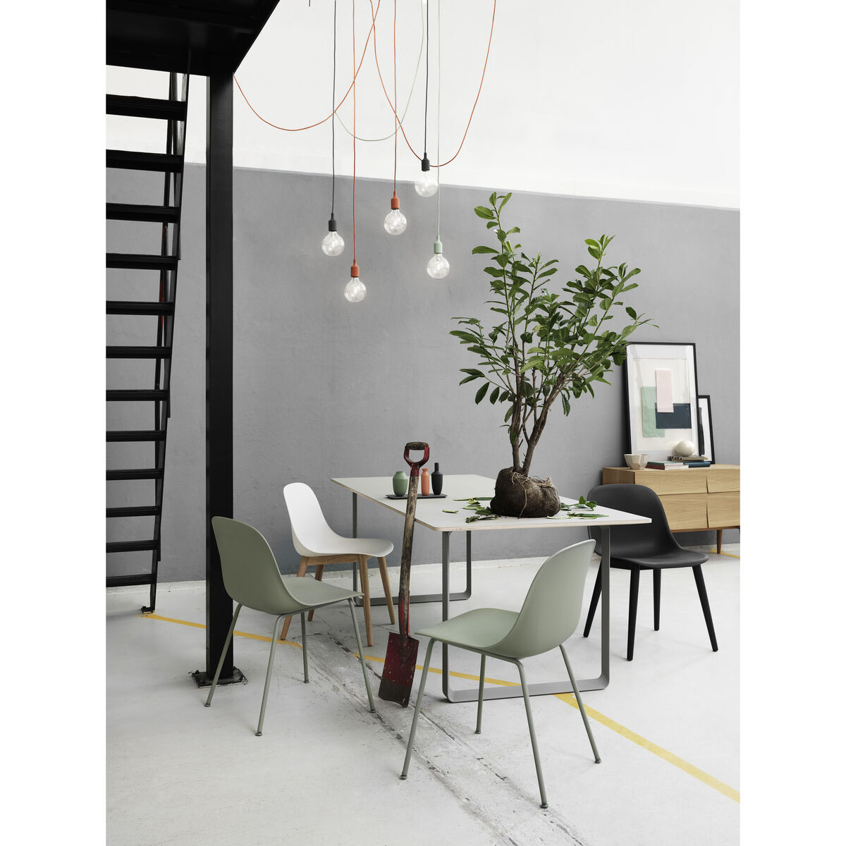 Fiber Swivel chair by Muuto White – image 4