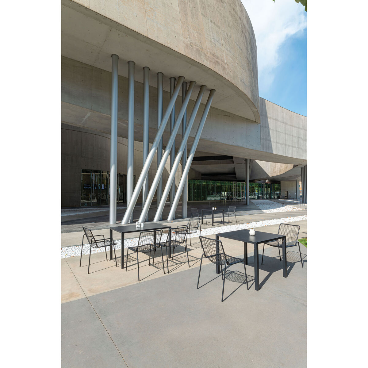 Rio R50 Stacking chair - / Metal by Emu Grey – image 6