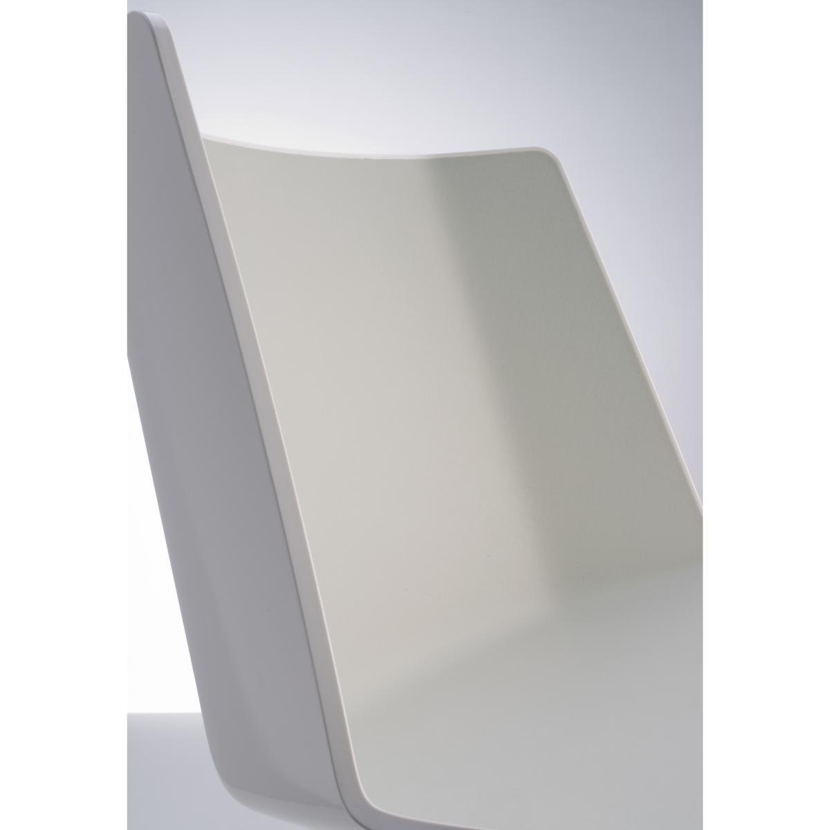 Aiku Stacking chair - / Metal round legs by MDF Italia White/Grey – image 2