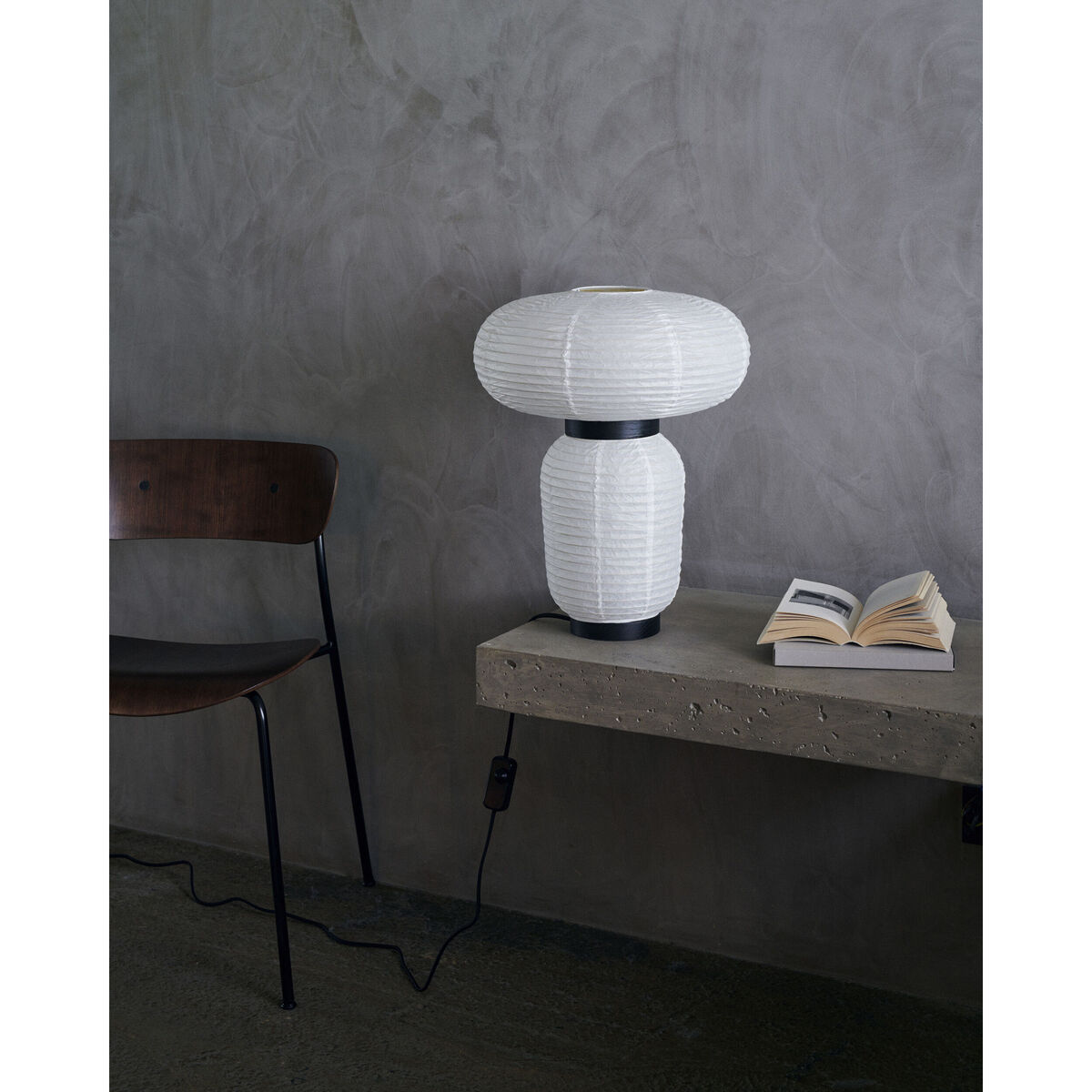 Pavilion AV1 Stacking chair - / Lacquered wood by &tradition Natural wood – image 7