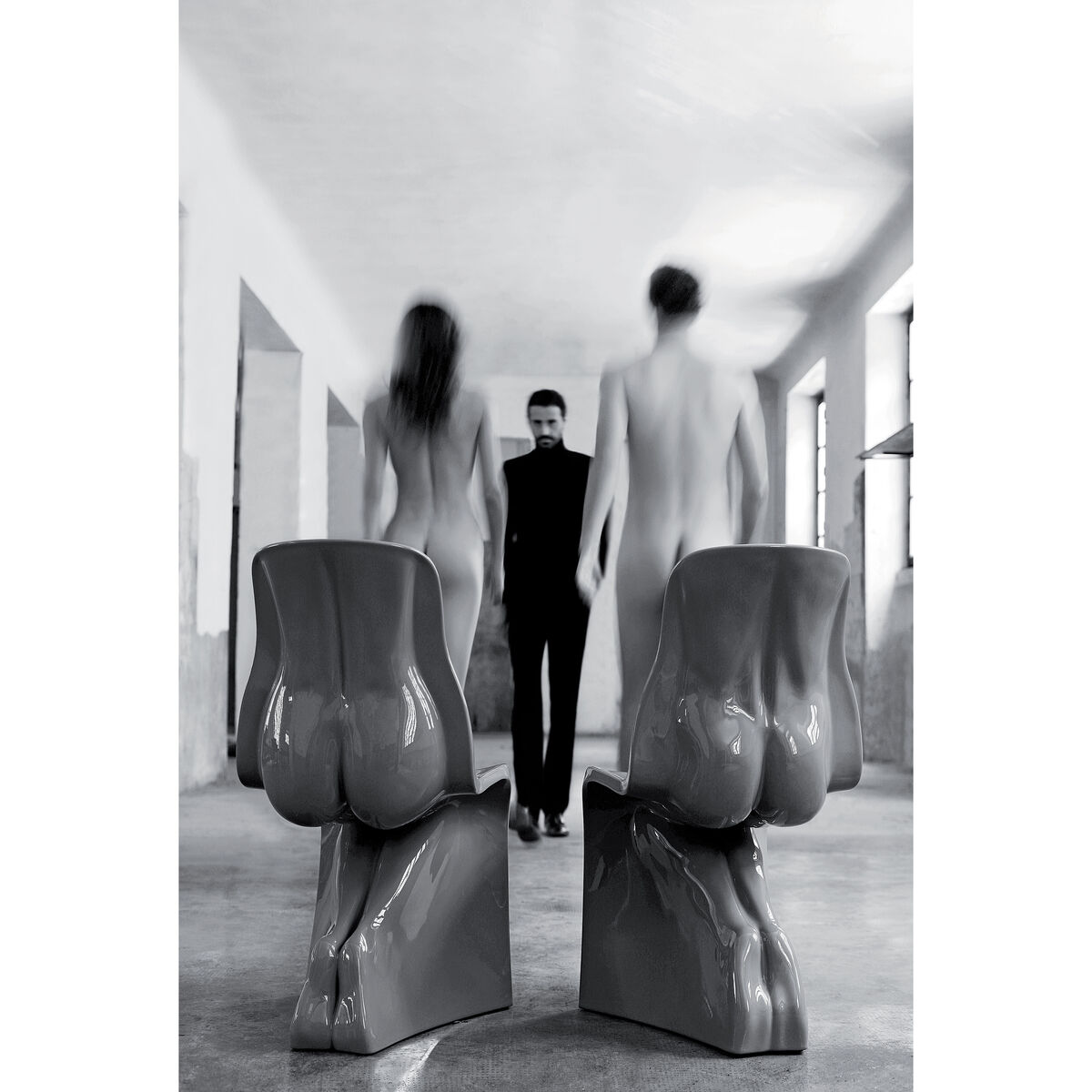 Her Chair - Plastic by Casamania White – image 2