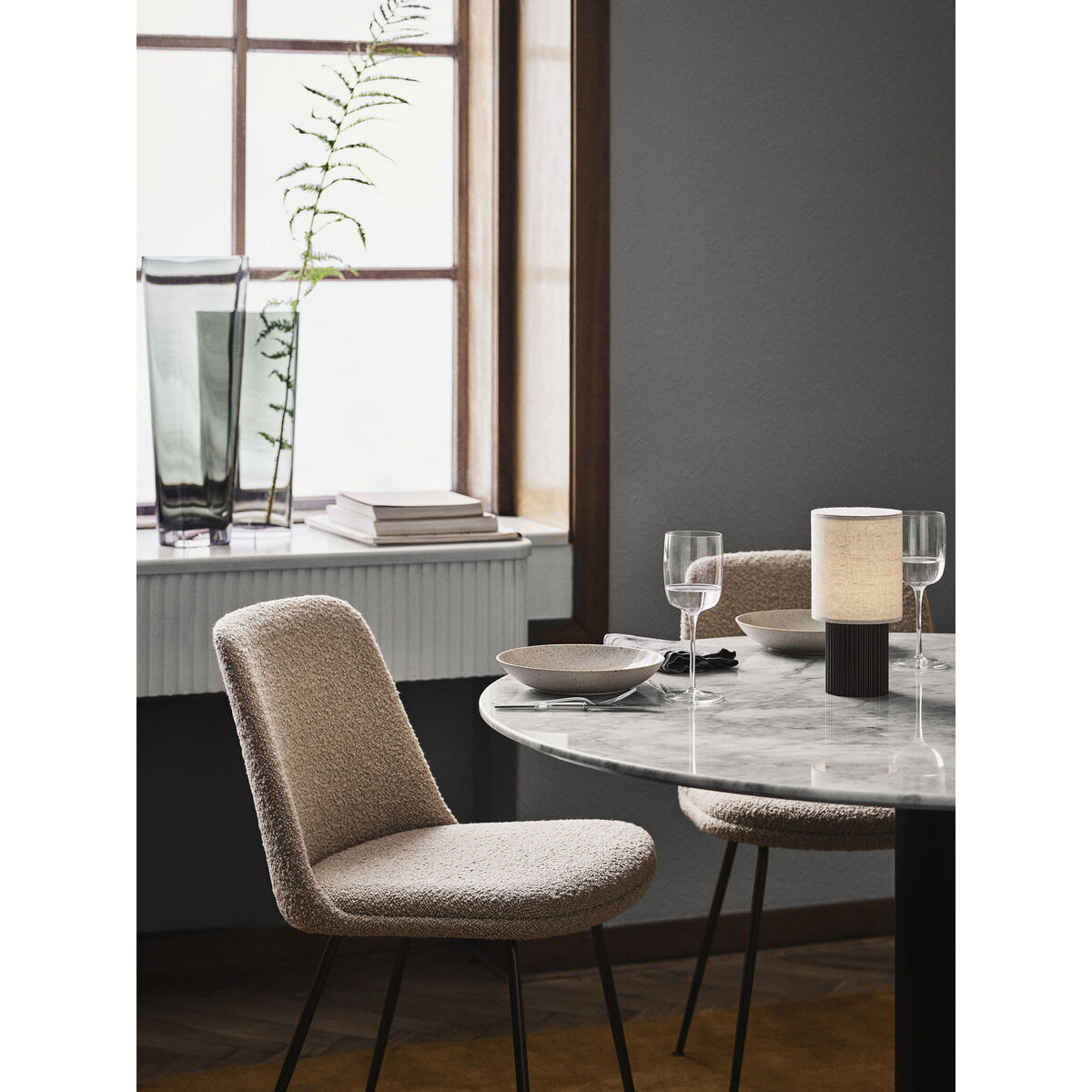 Rely HW9 Padded chair - / Looped wool by &tradition Beige – image 3