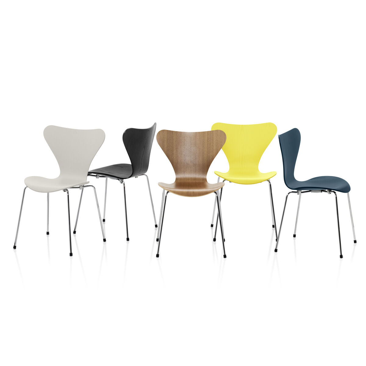 Série 7 Stacking chair - Natural wood by Fritz Hansen Natural wood – image 8