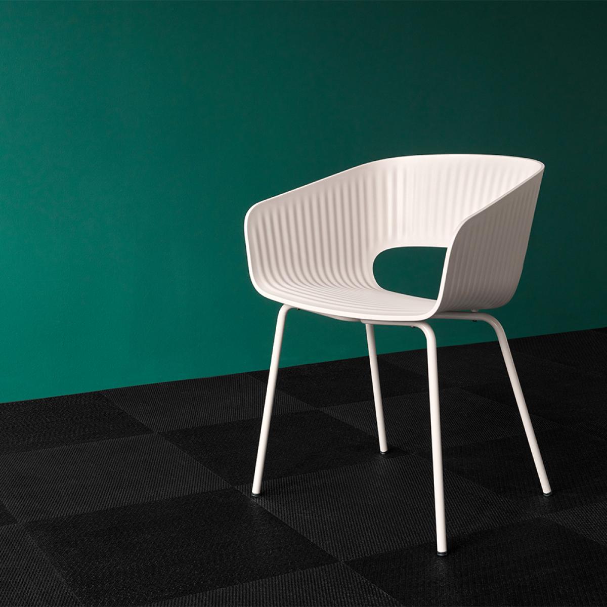 Montana Marée 401 chair Mushroom lacquered metal legs – image 3