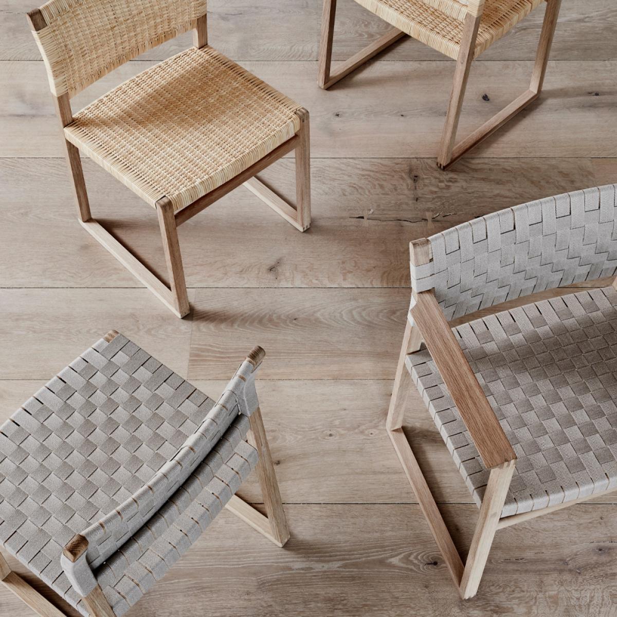 Fredericia Furniture BM61 chair Wicker lacquered oak stand – image 3