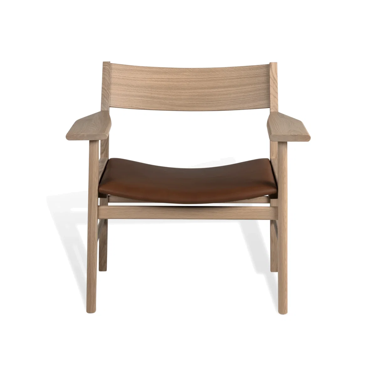 Mavis Siza lounge chair White-pigmented matt lacquered oak-Cognac Tärnsjö leather – image 1