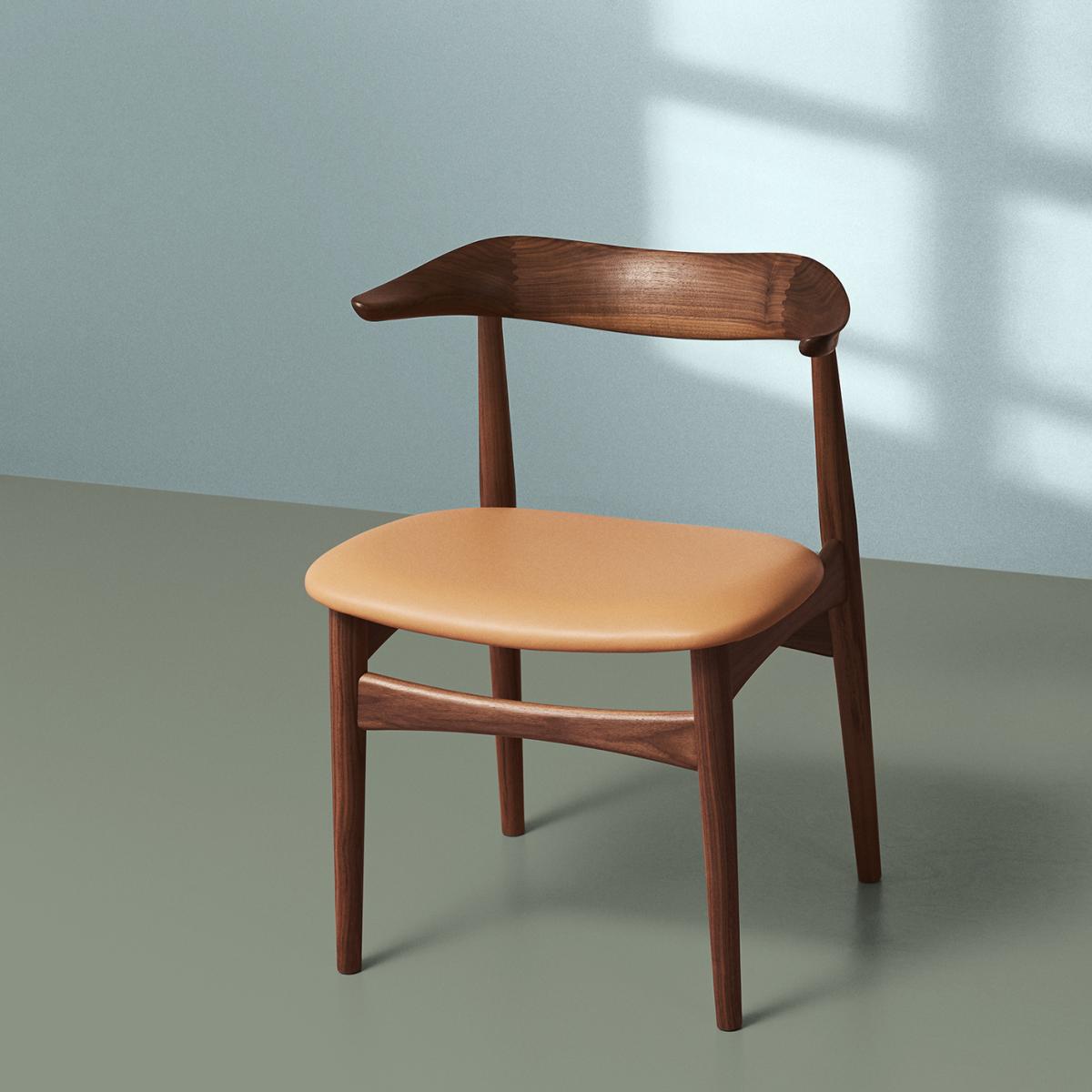 Warm Nordic Cow Horn chair walnut Soavé nature – image 4
