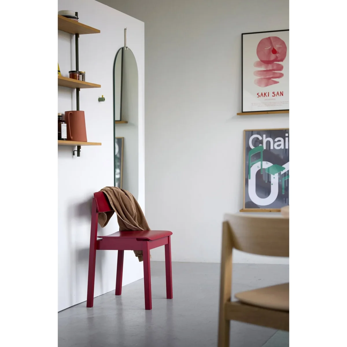 MOEBE Everyday Chair chair Purple red – image 9