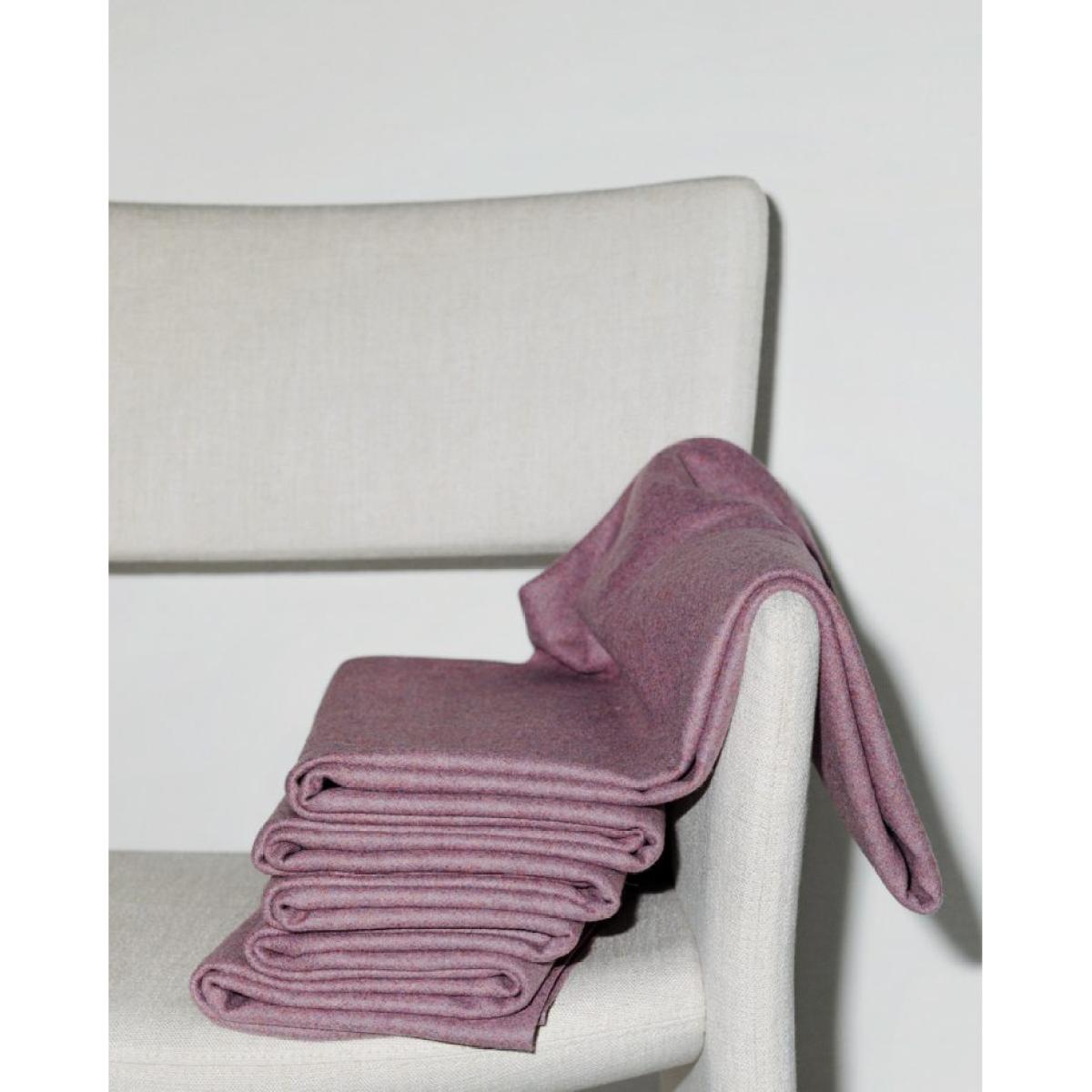 Massproductions Crown armchair Shell 7757/03 – image 5