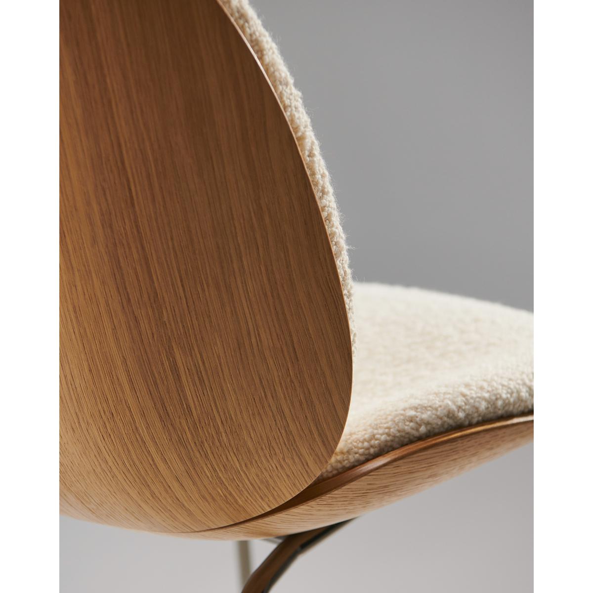 Gubi Beetle upholstered chair oak Black-chrome-karakorum 001 – image 4