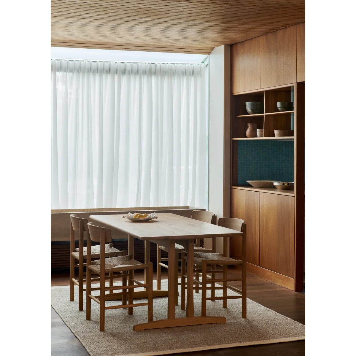 Fredericia Furniture J39 chair Oiled oak–woven natural 2-pack – image 3