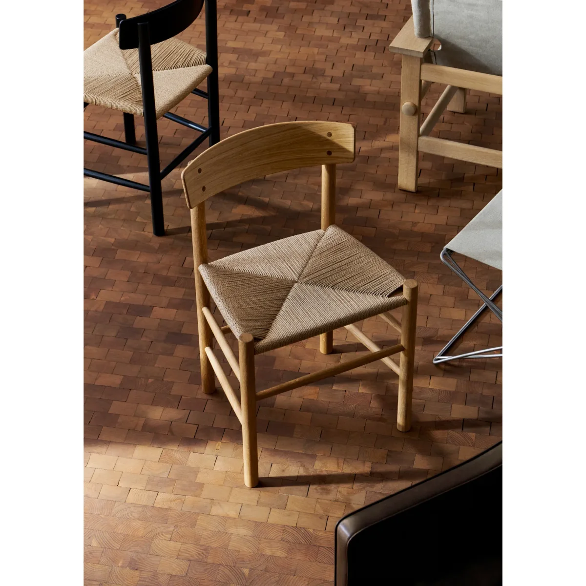 Fredericia Furniture J39 chair Oiled oak–woven natural 2-pack – image 5