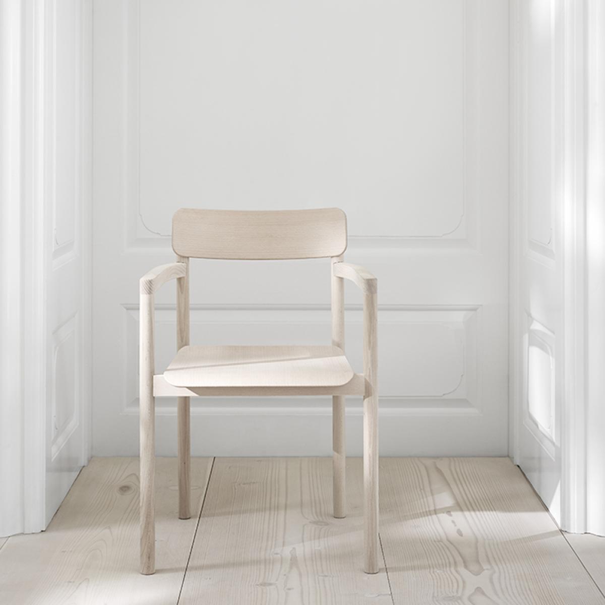 Fredericia Furniture Post 3445 armchair Lacquered oak – image 3