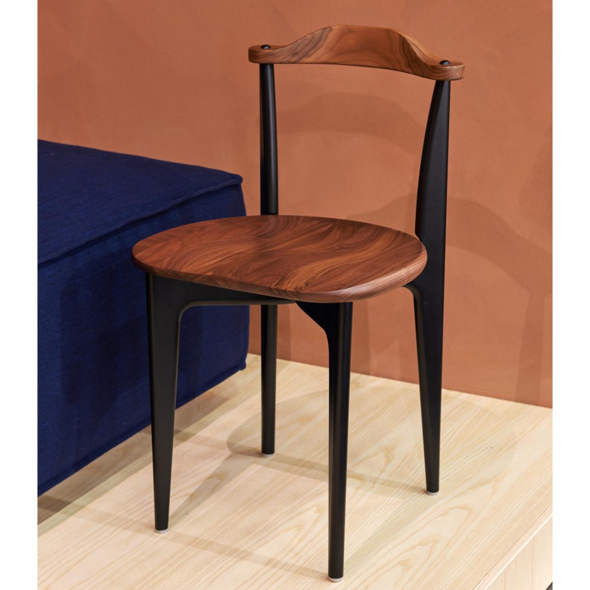 Swedese Thema chair Walnut structure in black lacquered birch – image 2
