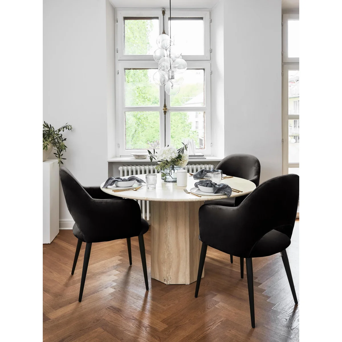 Velvet Armchair Rachel – image 2
