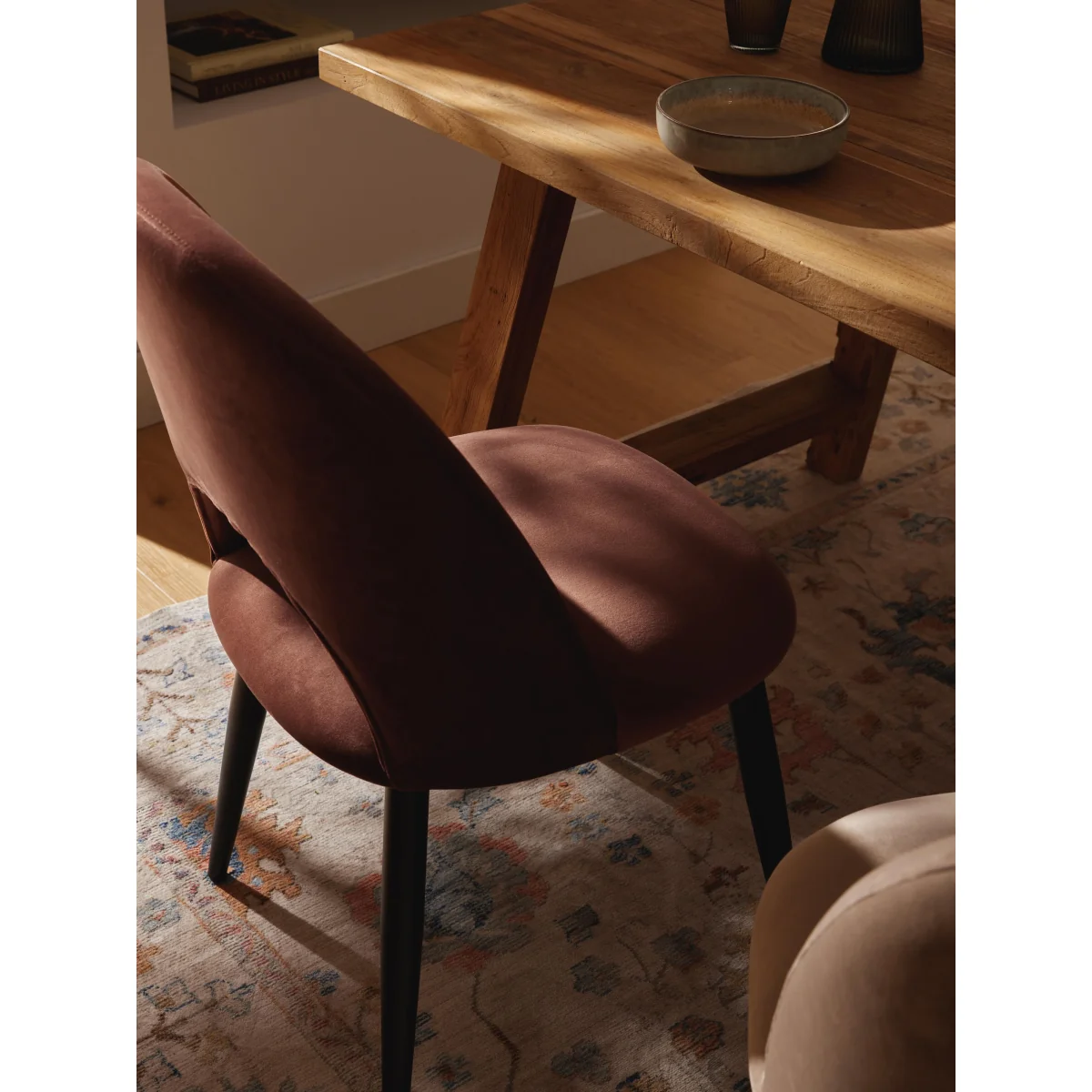 Velvet Upholstered Chair Rachel – image 8