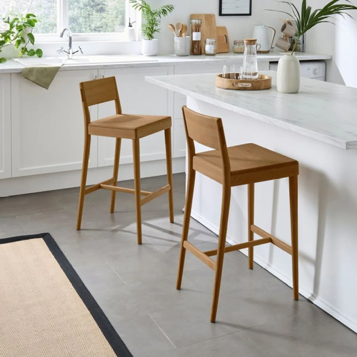 Dorothea Barstool, Oak – image 2