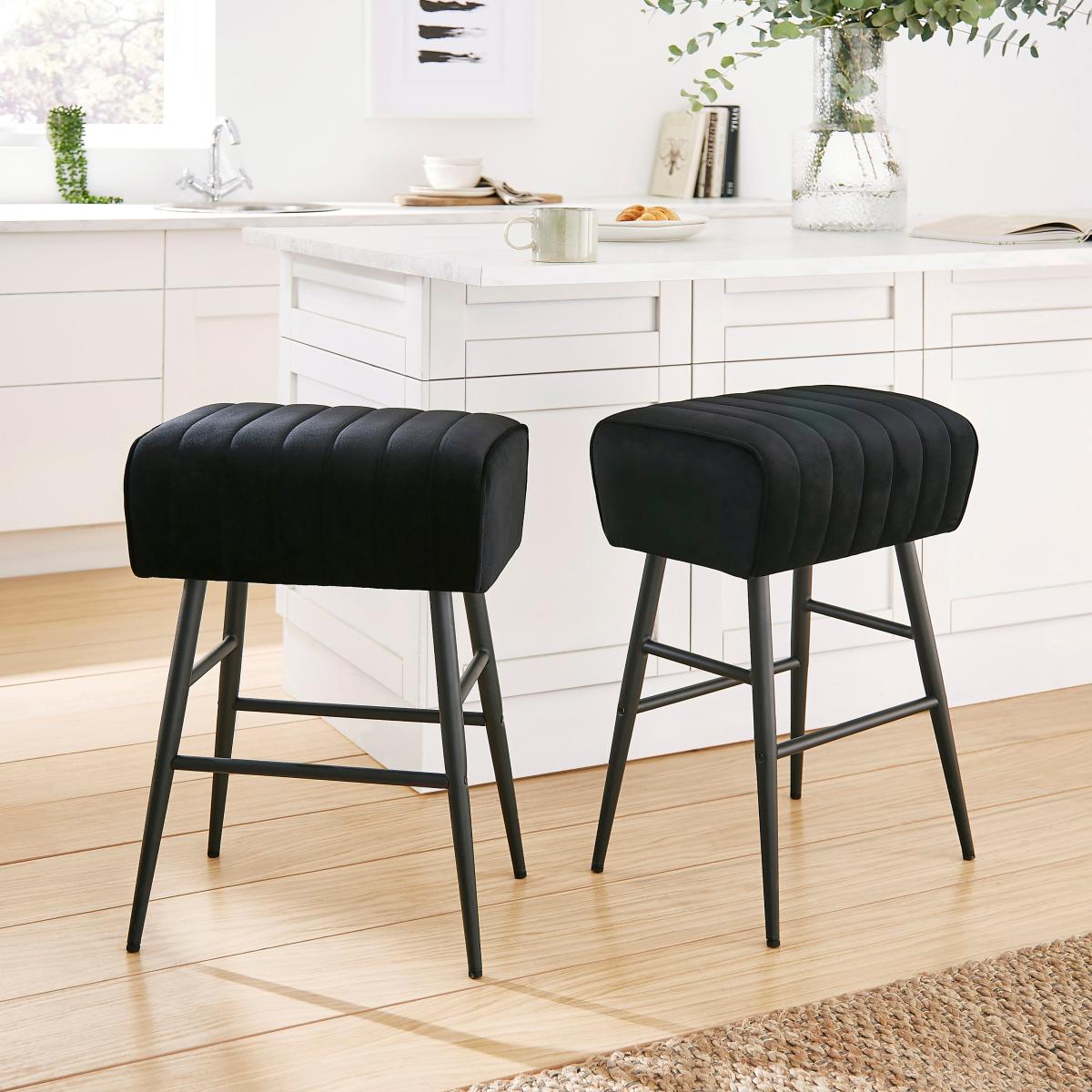 Bude Bar Stool, Velvet Black – image 3