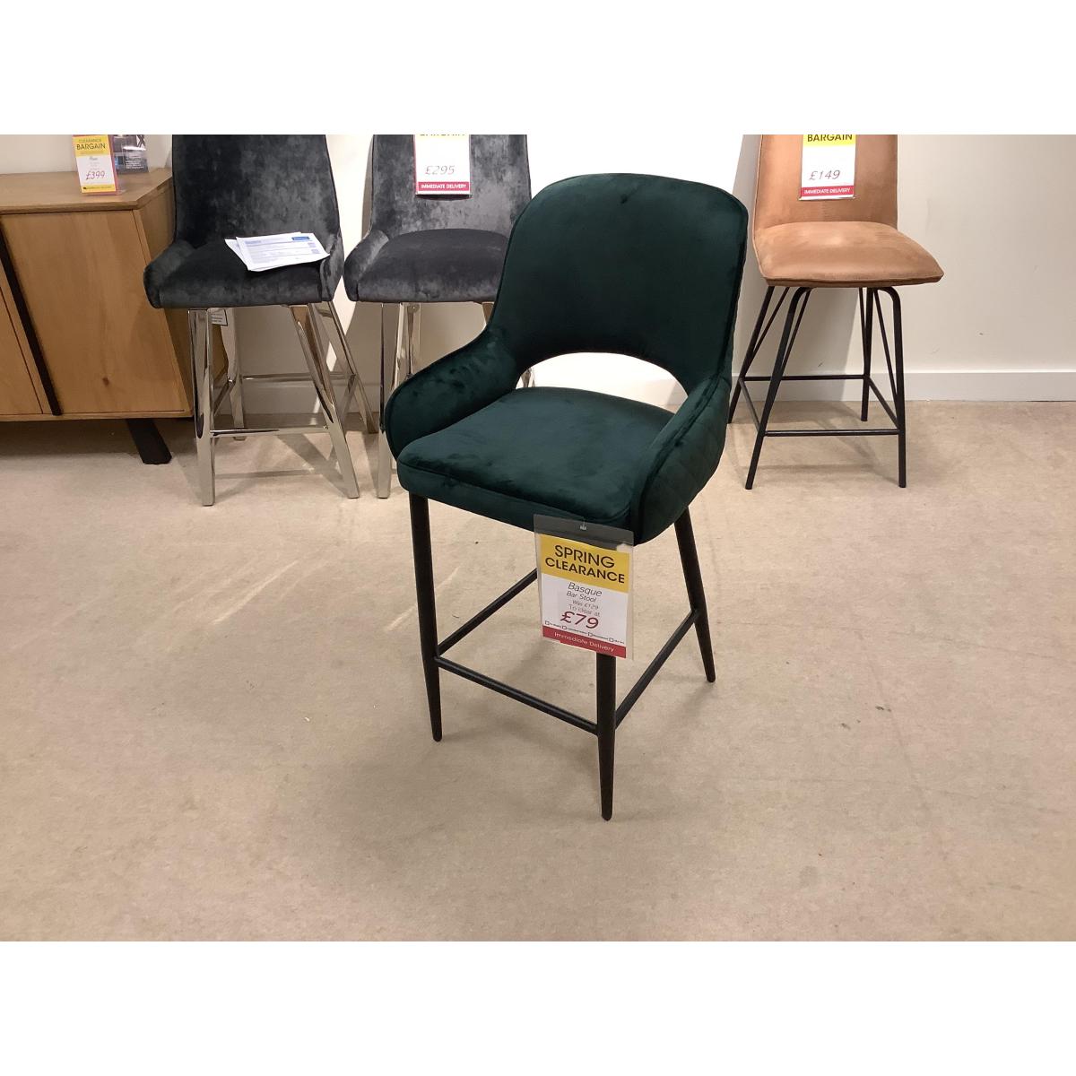 Basque Fixed seat Bar Stool – image 2