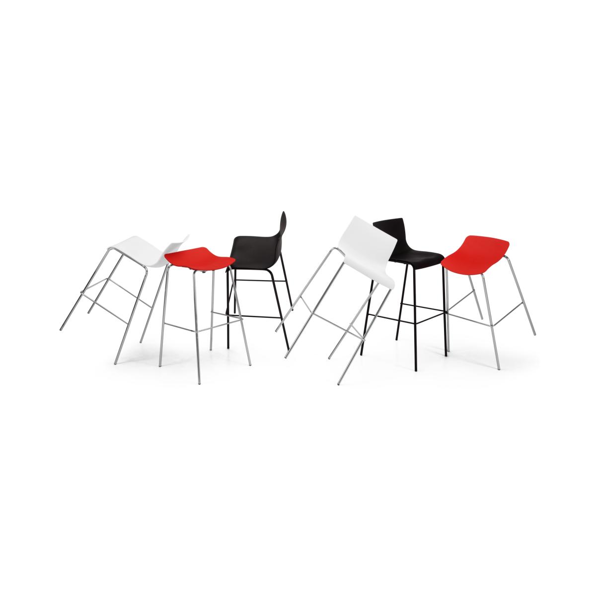 Set of 2 Piloti Bar Stools, Black – image 3