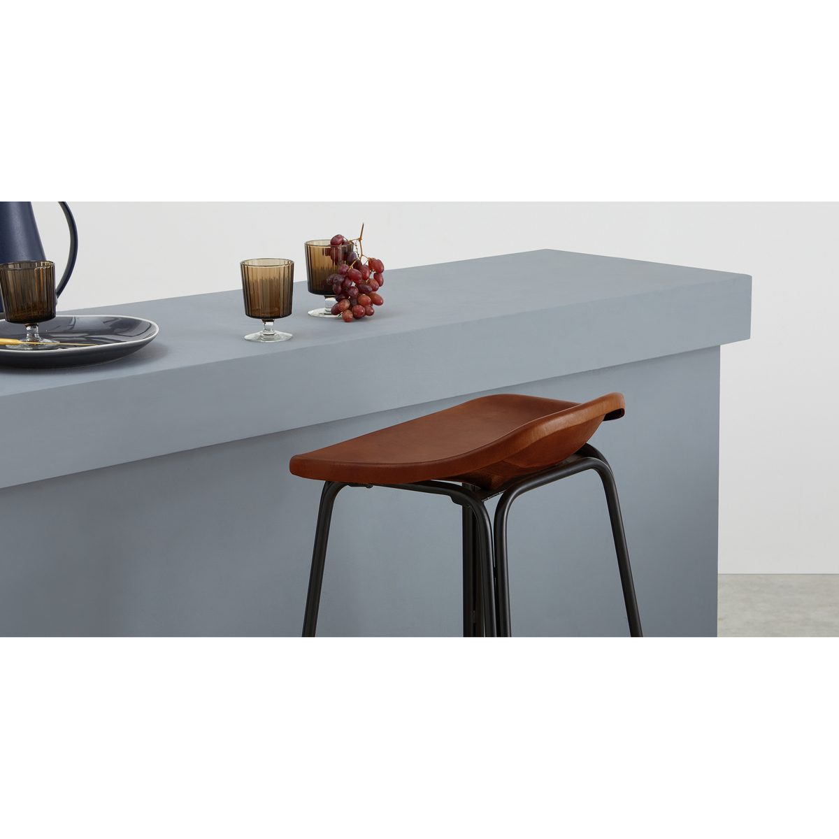 Lodi Barstool, Tan and Black – image 4