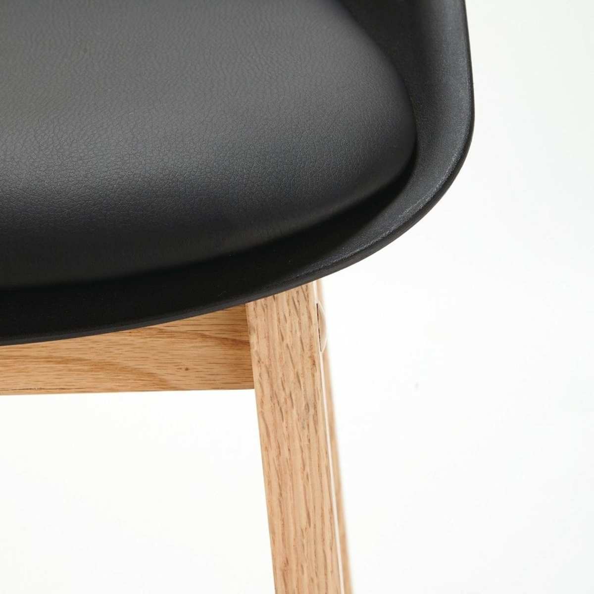 Black Scandinavian Bar Stool with Solid Oak H88 Ice – image 3
