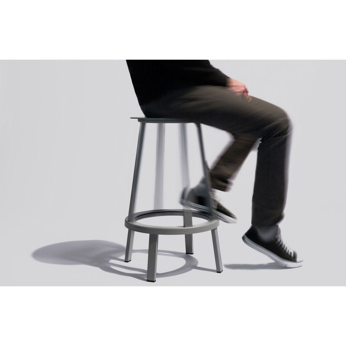 Revolver Swivel bar stool - H 75 cm - Metal by Hay Black – image 2