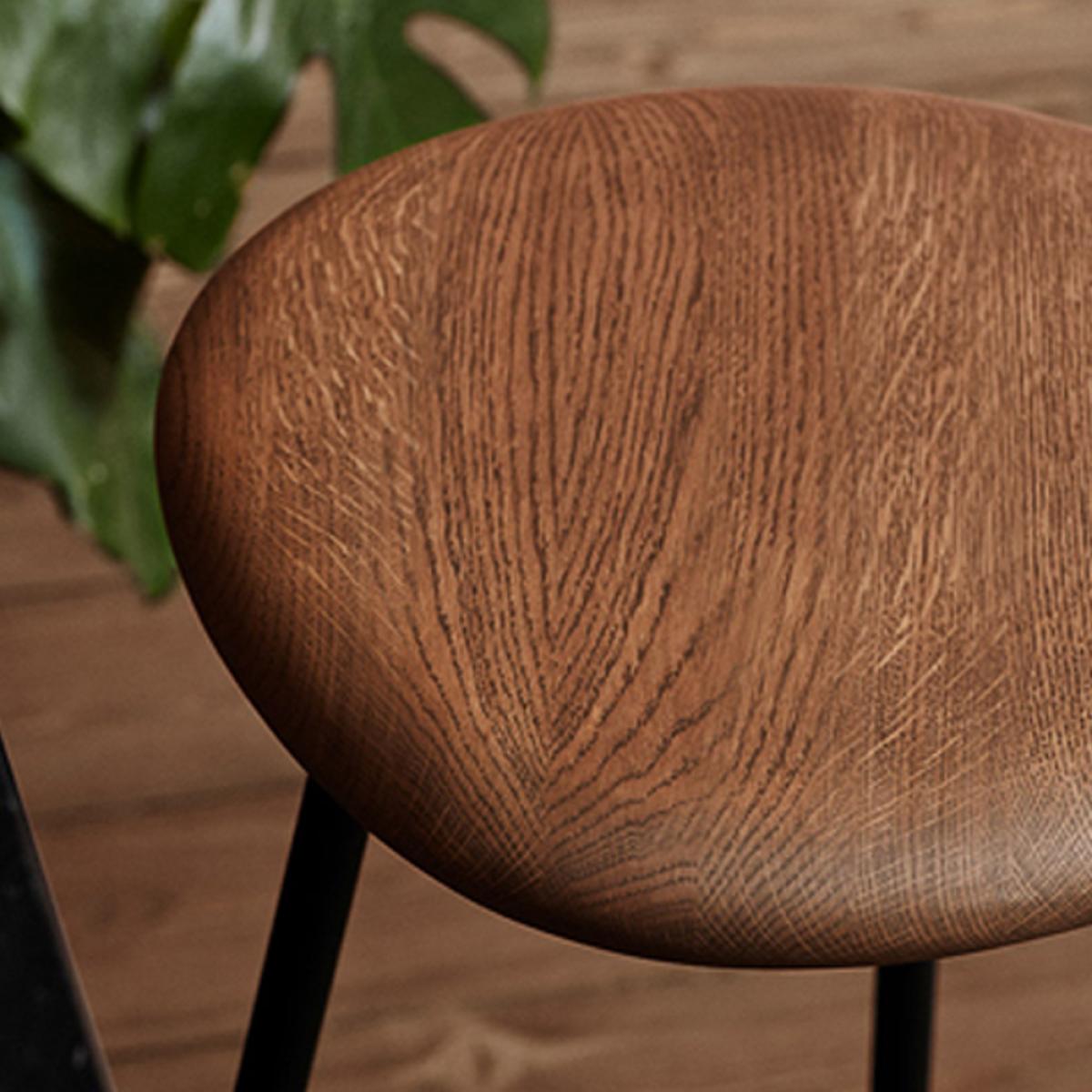 Warm Nordic Pebble barstool Smoked oak h.65 black legs – image 2