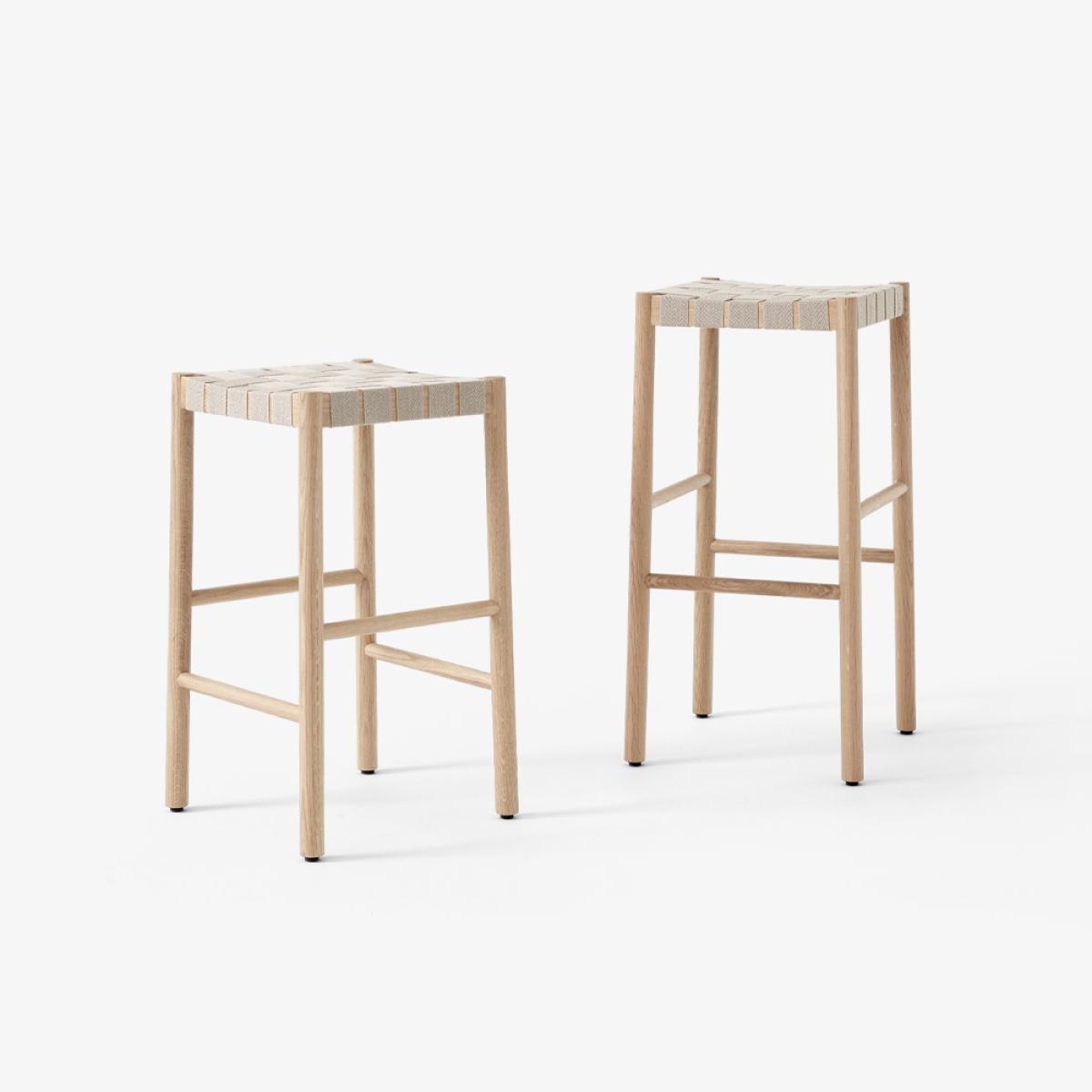 &Tradition Betty TK8 barstool Oak natural braided linen band seat – image 5