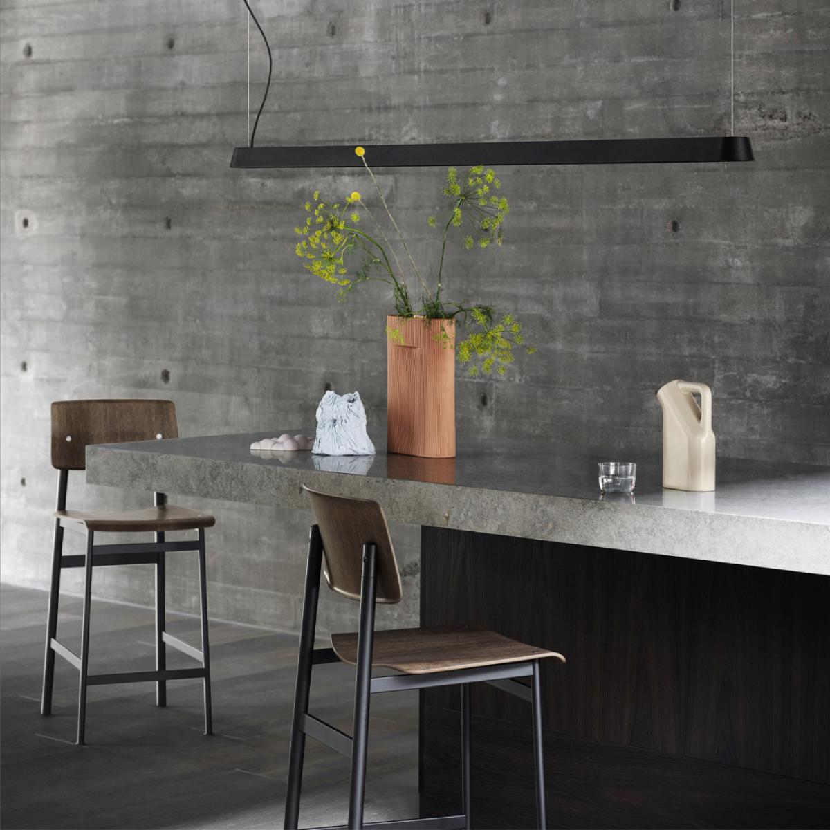 Muuto Loft barstool Oak high black steel legs – image 2