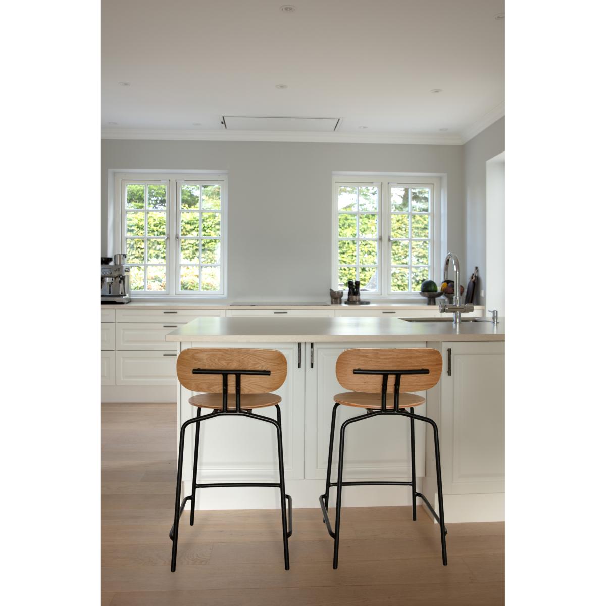 Umage Curious barstool 65 cm Oak-black – image 3