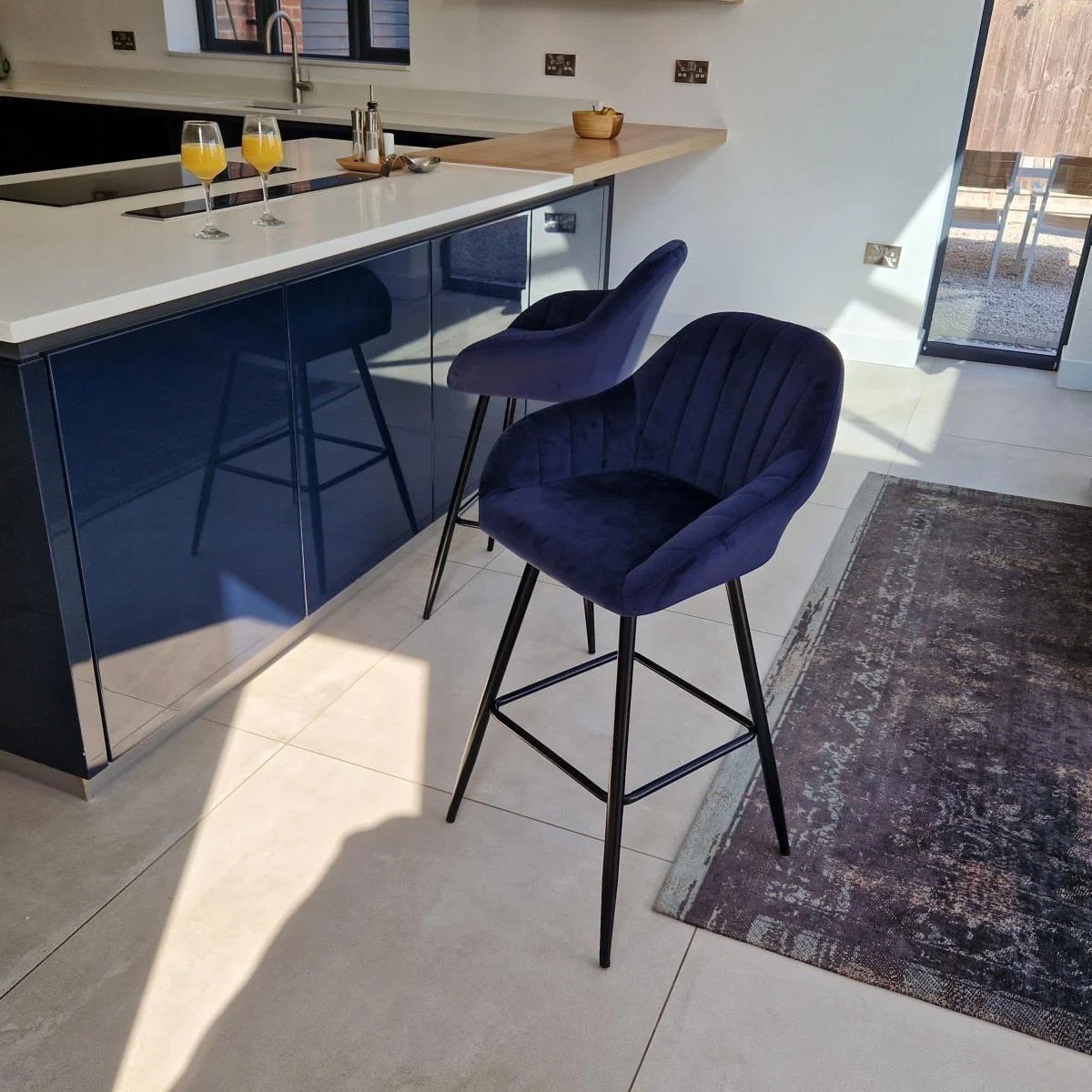 Set of 2 Velvet Kitchen Counter Island Bar Stools with Backs Navy Blue – image 1