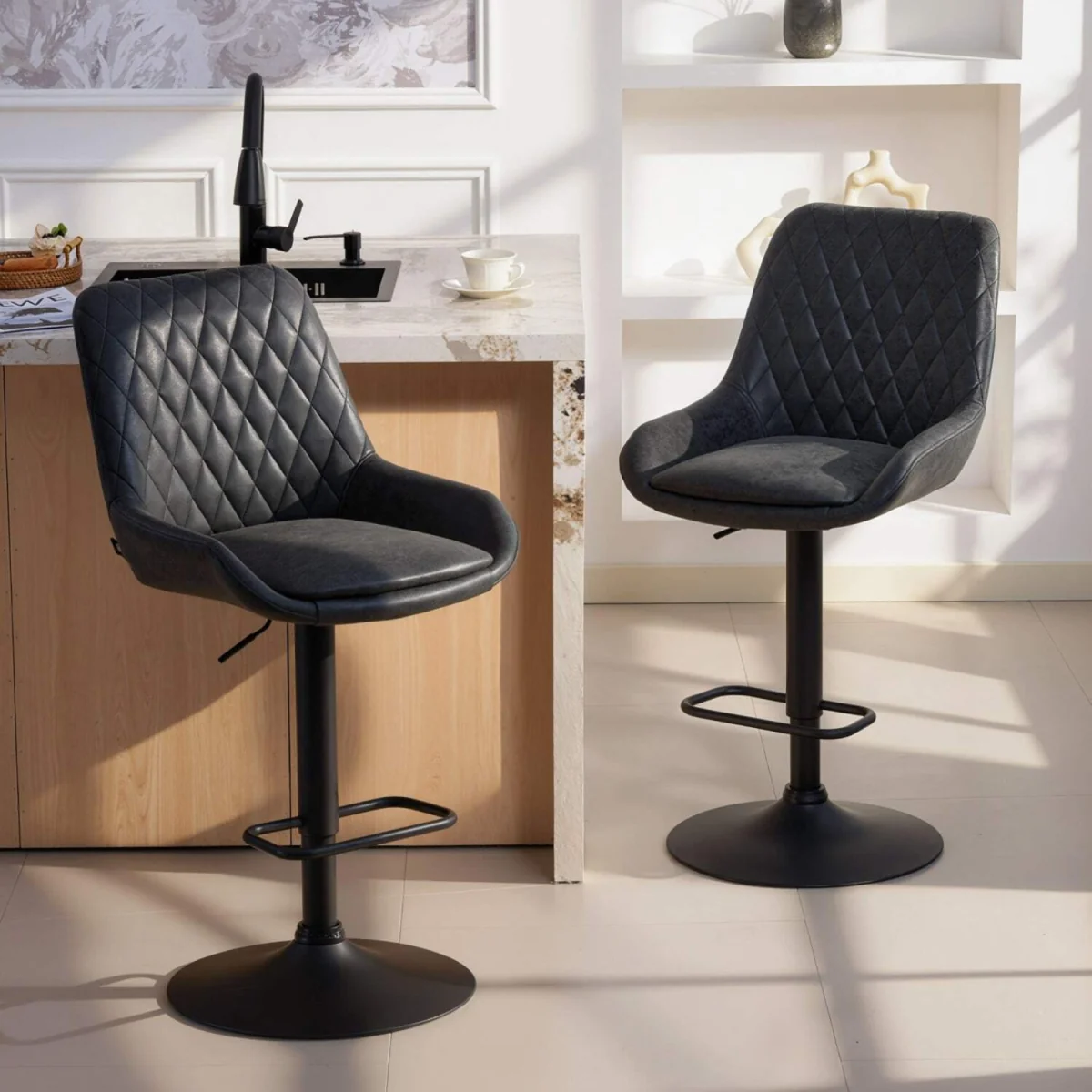 Reta Set of 2 Black Faux Leather Retro-Style Bar Stools – image 4