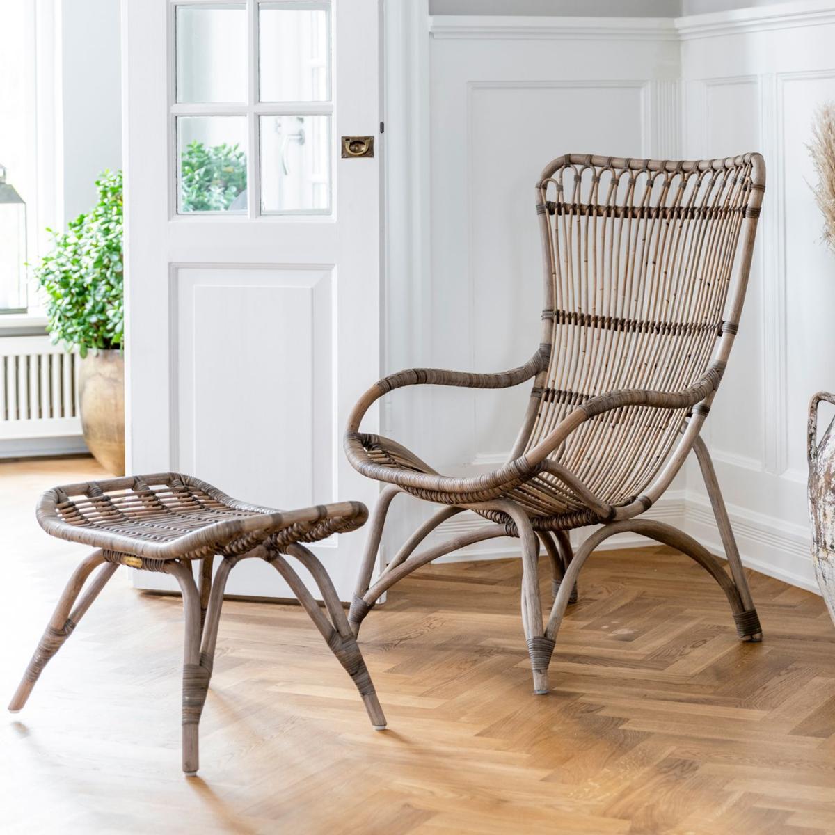 Antique Monet Lounge Chair – image 2