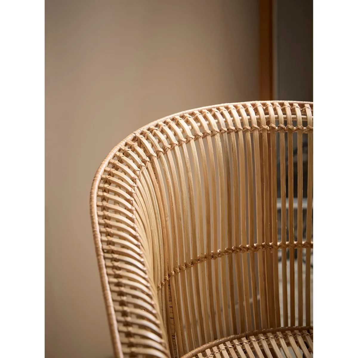 Flat Rattan Scoop Chair – image 3