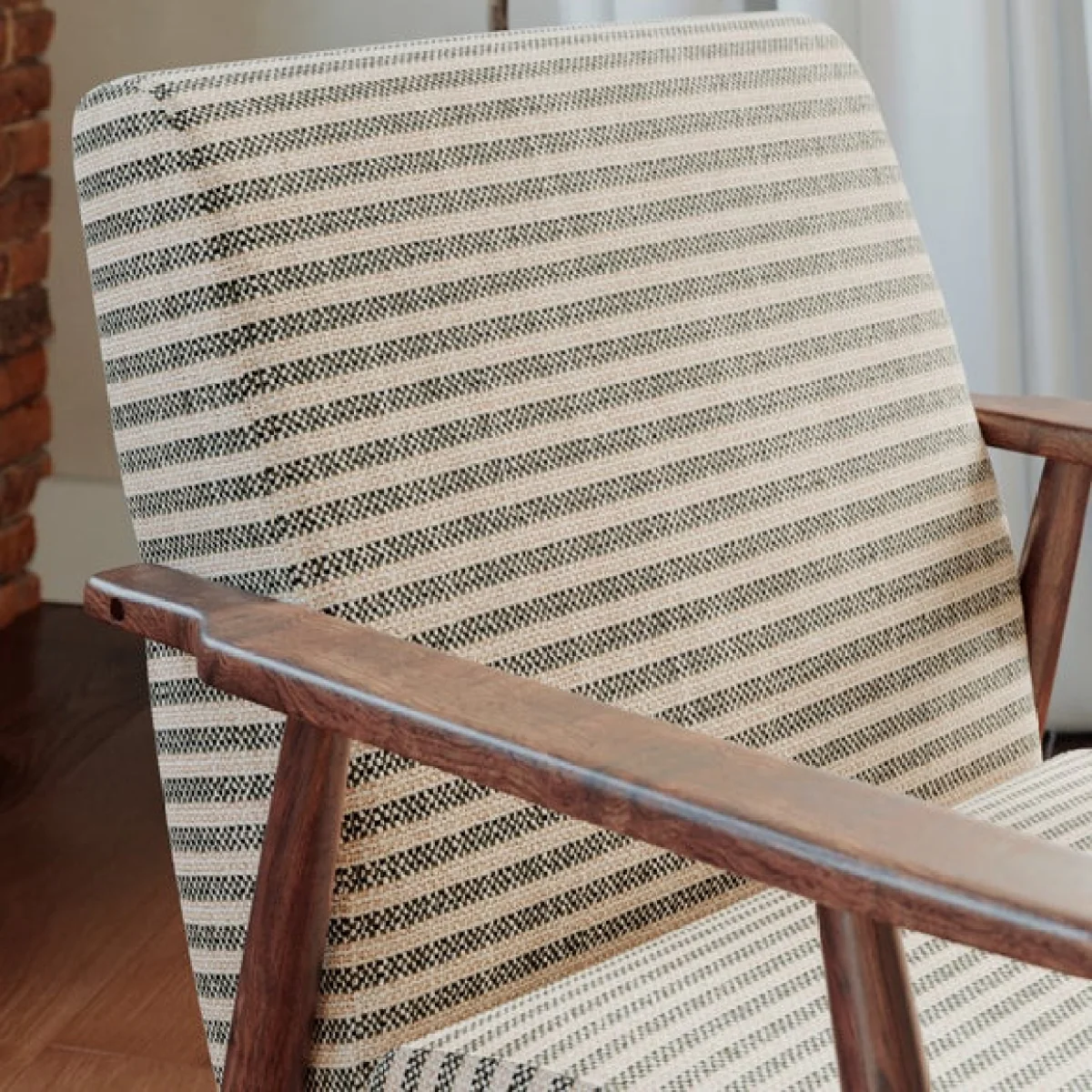 Quinn Textured Stripe Chenille Wooden Arm Accent Chair – image 4