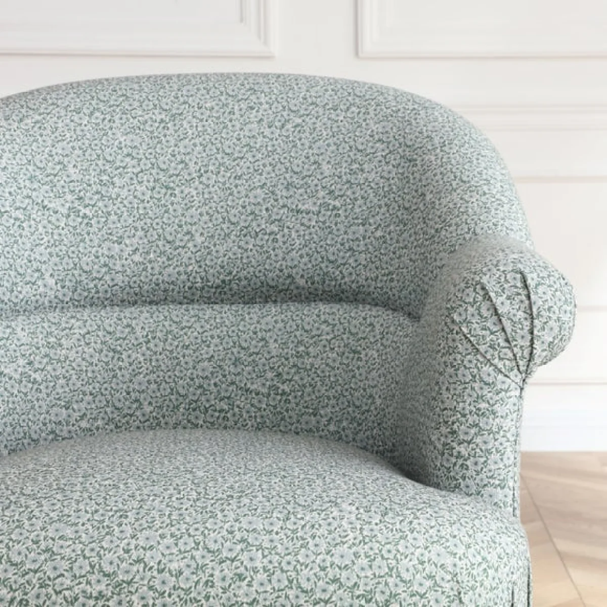 Goldie Frill Ditsy Print Accent Chair – image 4