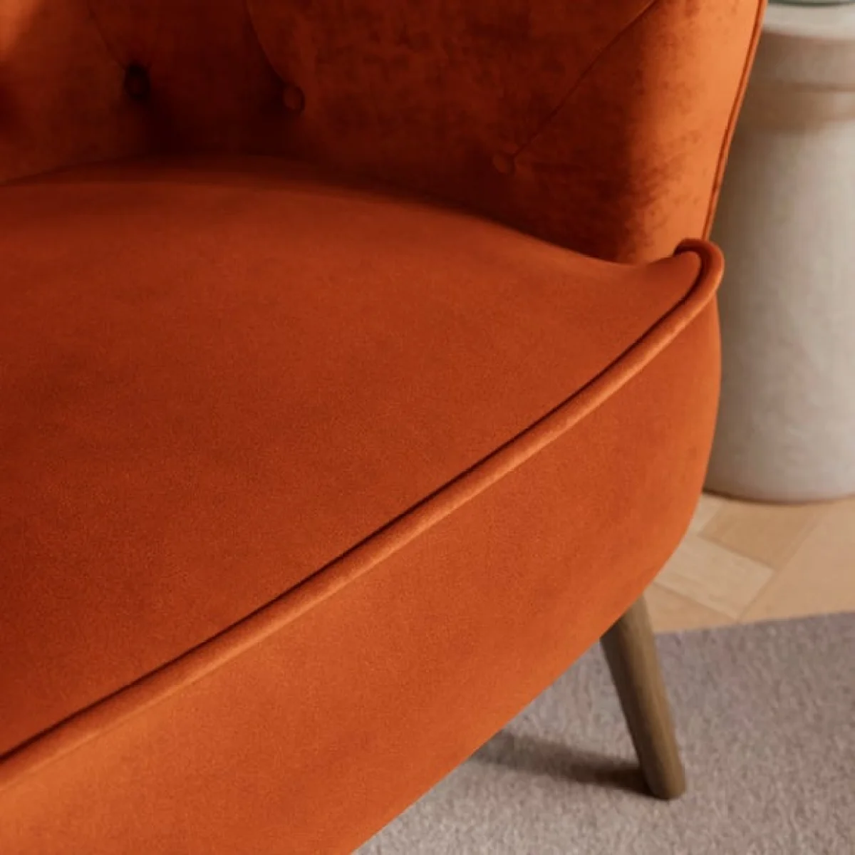 Cindi Button Back Velvet Tub Chair – image 3
