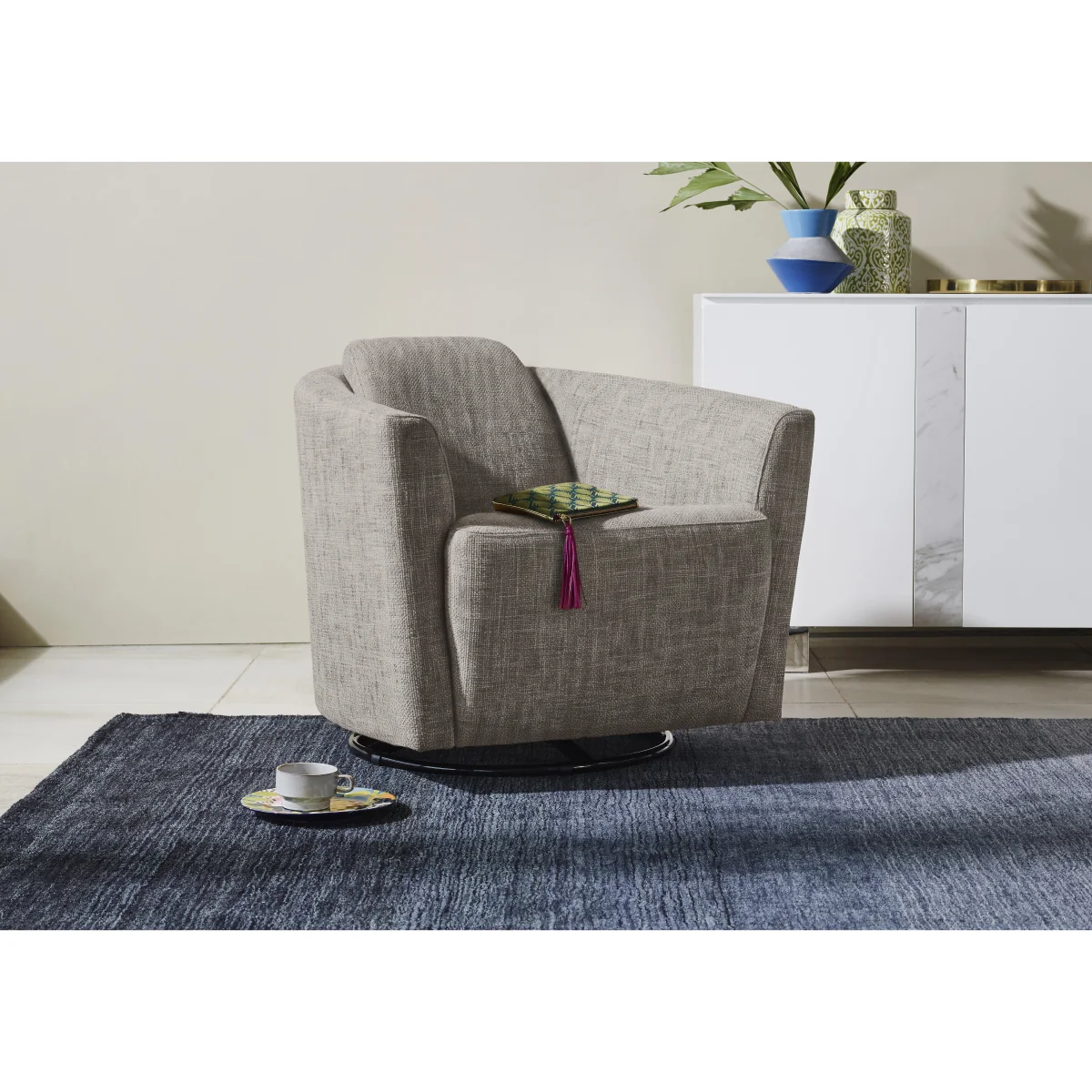Nicoletti - Ketty Fabric Swivel Accent Chair - Living Room Furniture – image 2