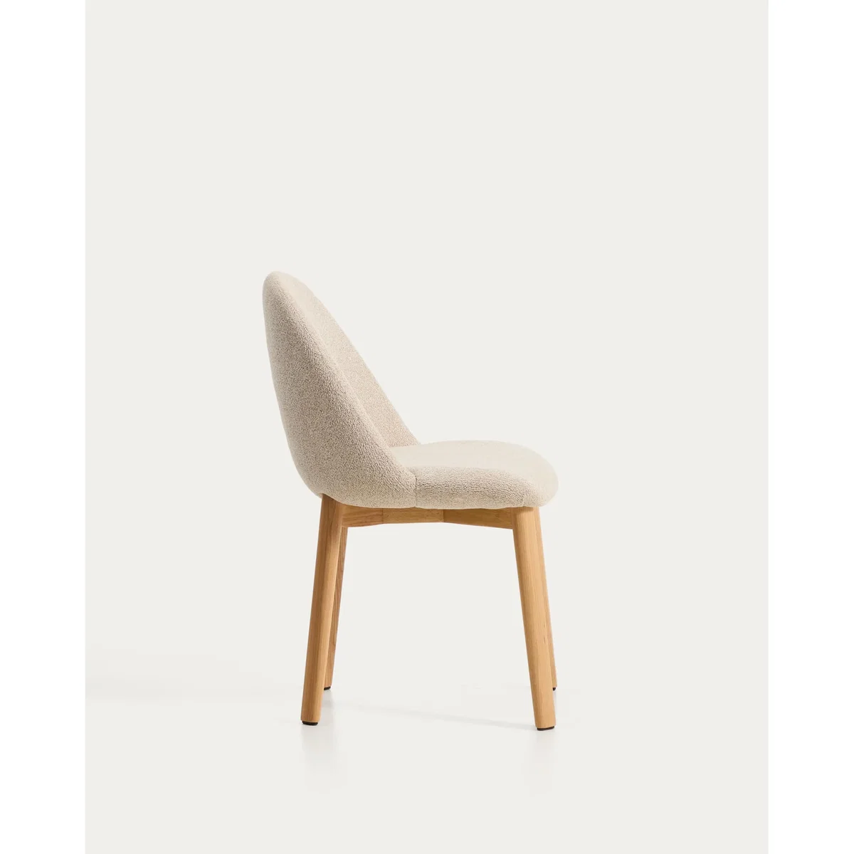 Meila flame-retardant chair in beige chenille with legs in solid ash wood with natural finish – image 4