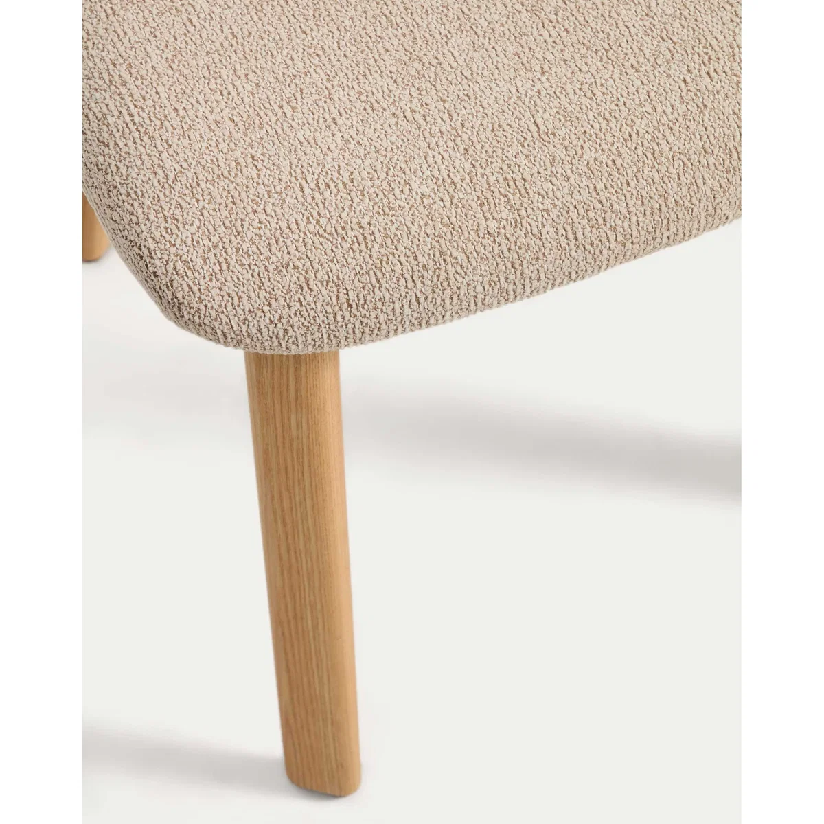 Meila flame-retardant chair in beige chenille with legs in solid ash wood with natural finish – image 9