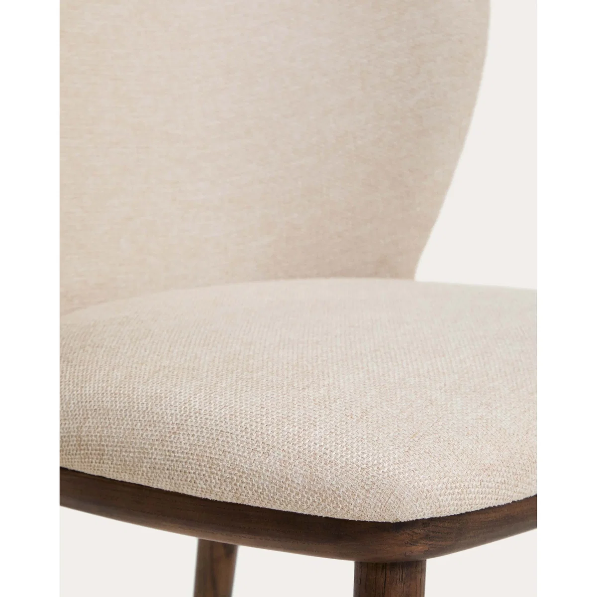 Ciselia flame-retardant beige chenille chair with solid ash wood legs with walnut-coloured finish FSC Mix Credit – image 3