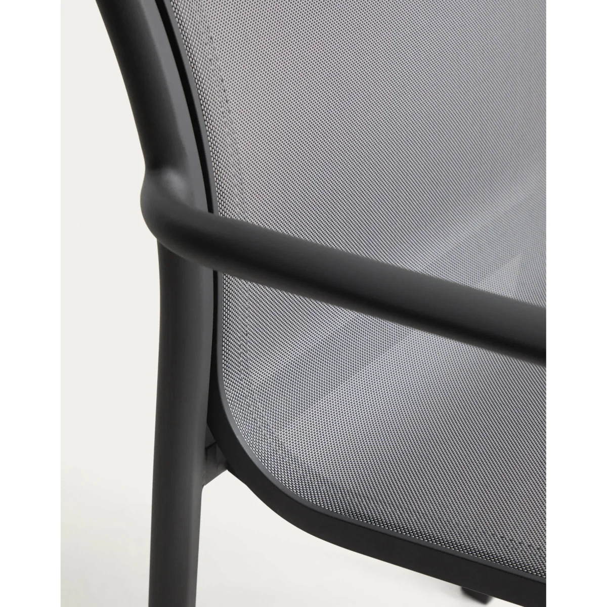 Luri stackable chair in graphite aluminium and grey texteline – image 5