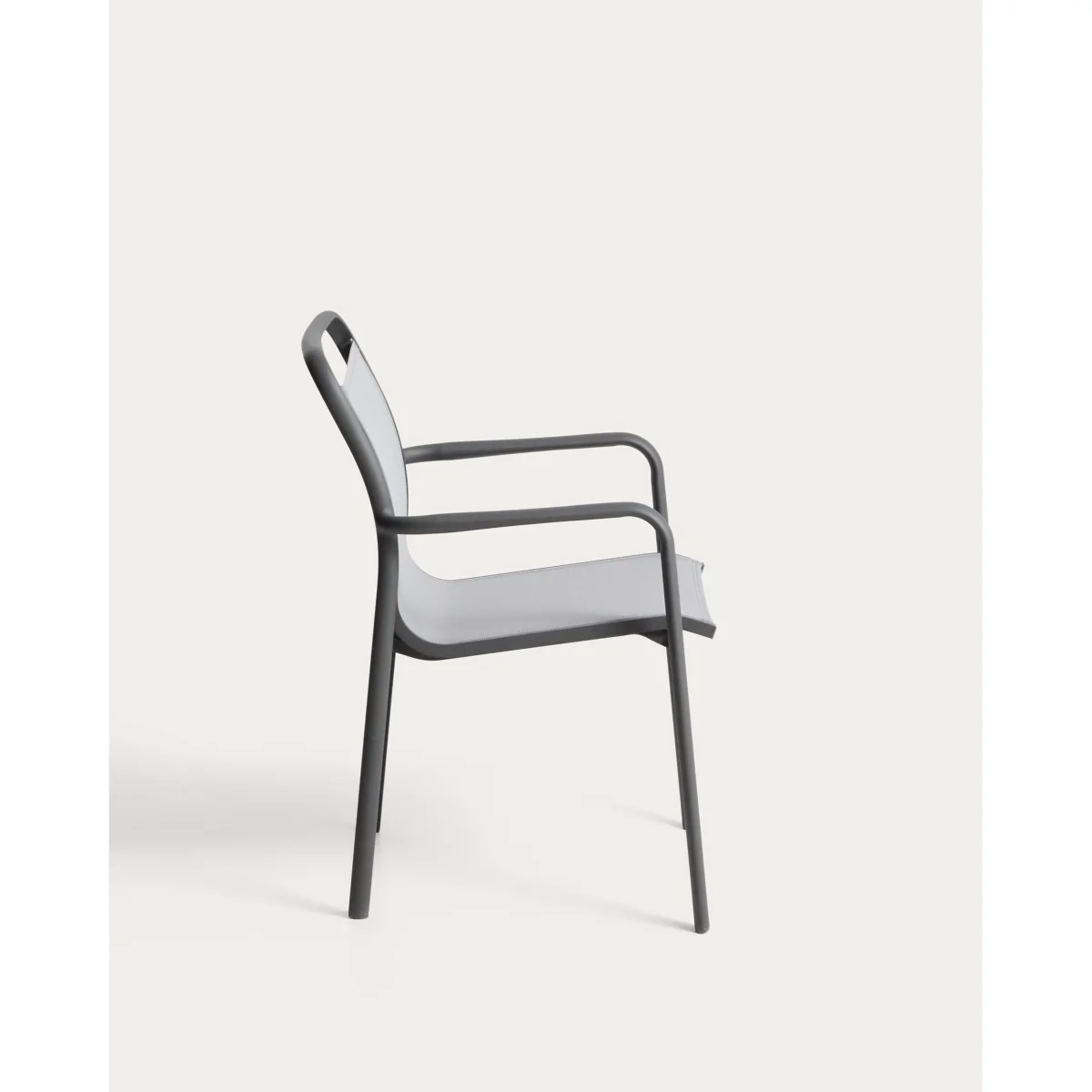 Luri stackable chair in graphite aluminium and grey texteline – image 10