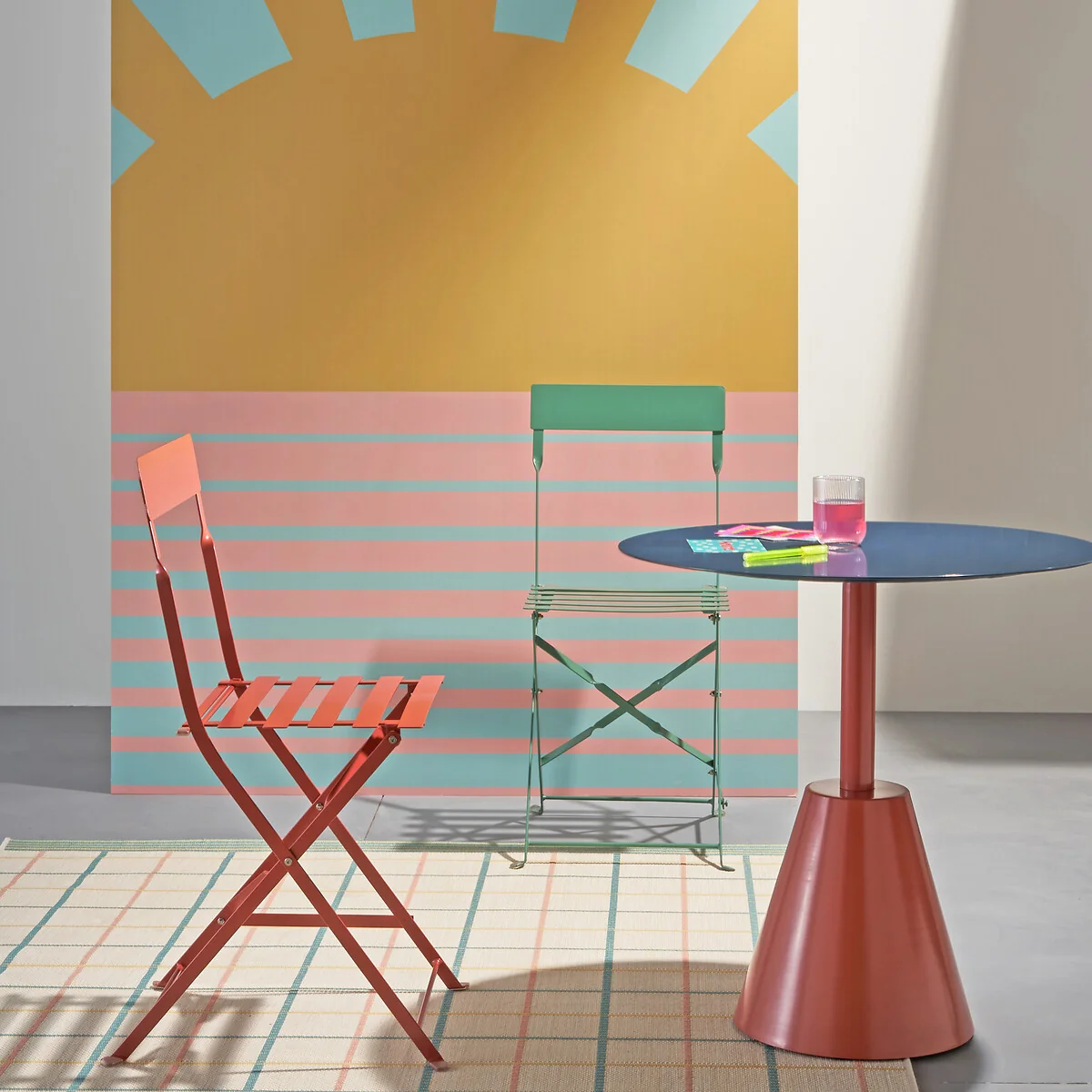 Set of 2 Ozevan Folding Metal Chairs – image 2