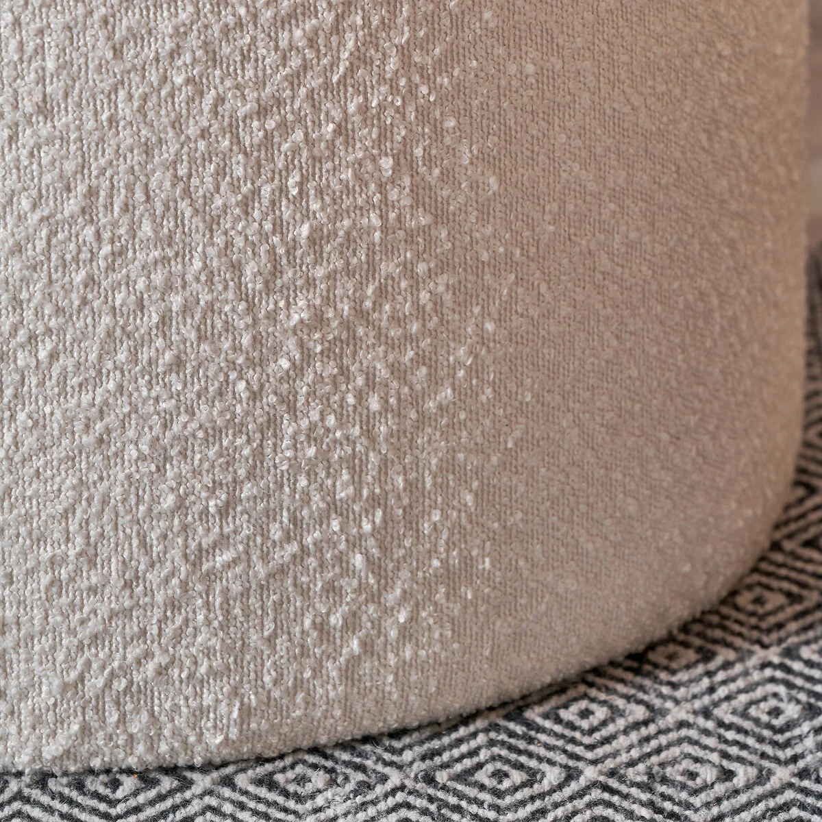 Avelio Boucle Accent Chair – image 4