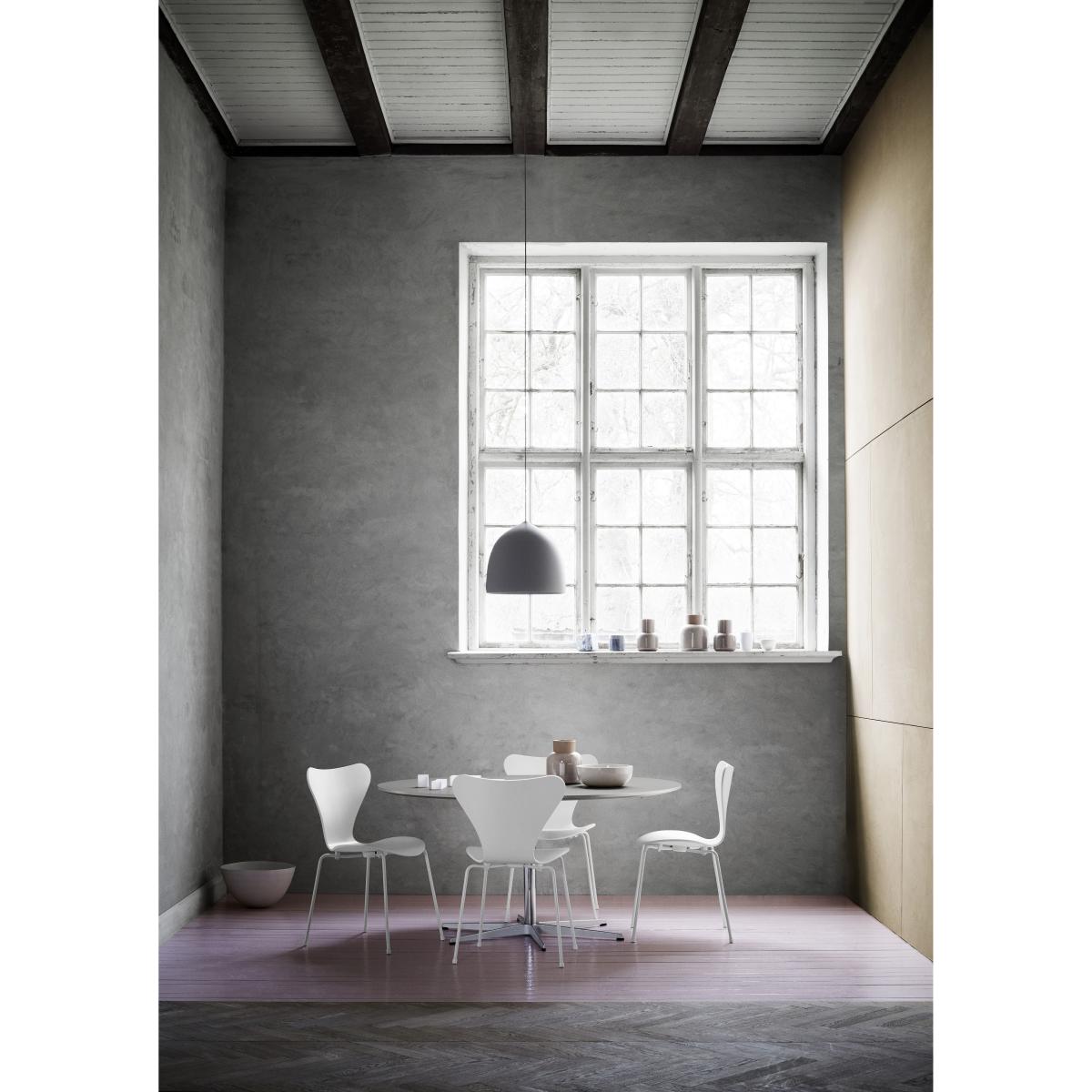 Série 7 Stacking chair - / Stained ash - Exclusive limited edition by Fritz Hansen Green – image 4