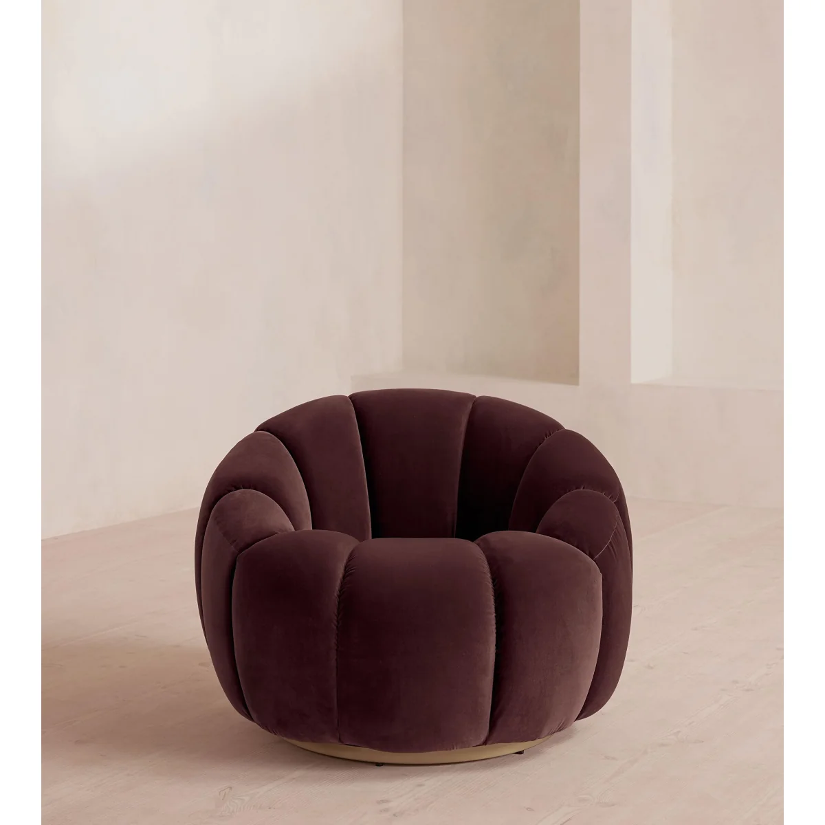 Garret Chair, Velvet, Aubergine, UK – image 3